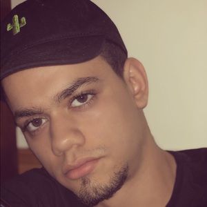 Meet your Posher, Christopher